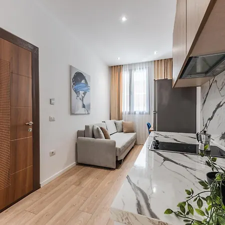 Апартаменты Center Retreat Дуррес